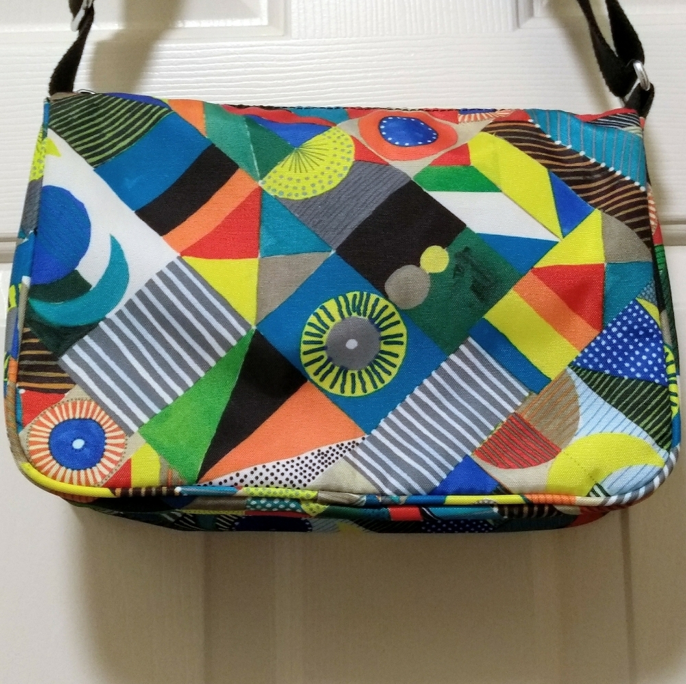 Abstract Graphic Pattern Purse - Picture 11 of 16